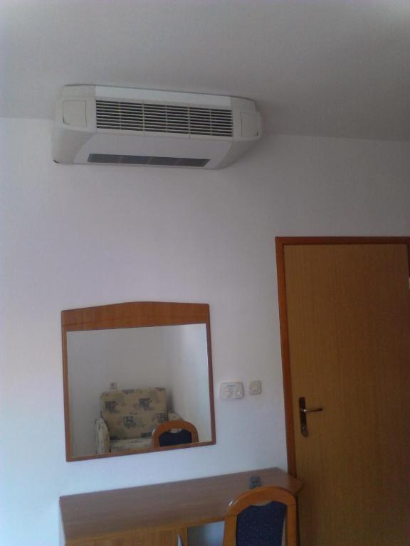 Guest House Frane Pag Town Buitenkant foto